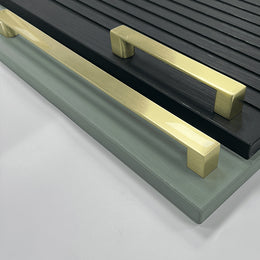 Piatto Handle Brushed Brass